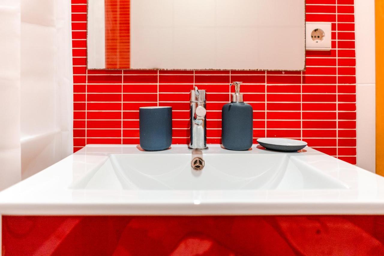 Sunny Studio In The Heart Of Lapa - 5Min Walk To Metro! Porto Exterior photo